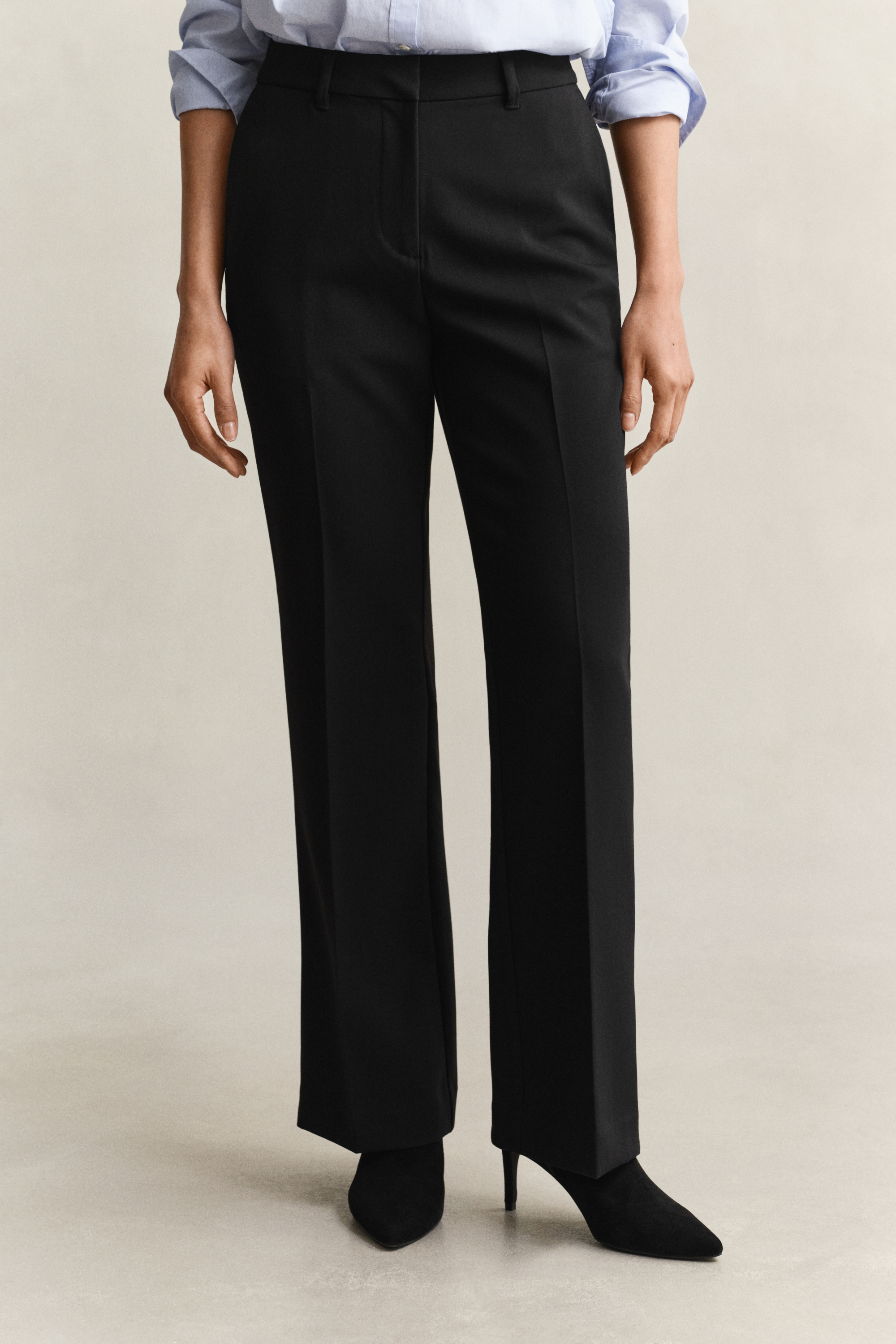 Gant Women's Black Slim Flared Slacks (34)