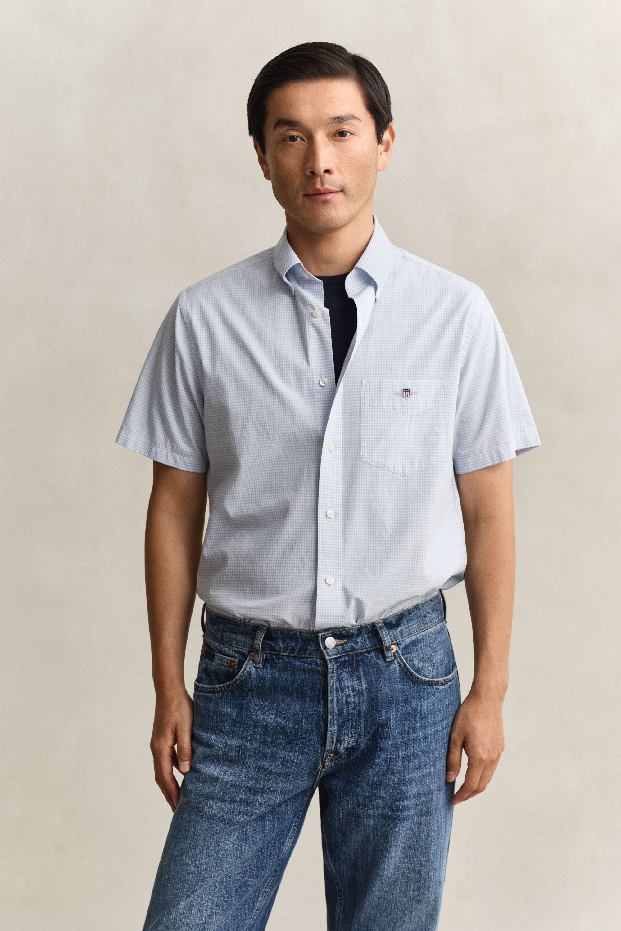 Gant Men's Light Blue Gingham Classic Poplin Short Sleeve Shirt (L)