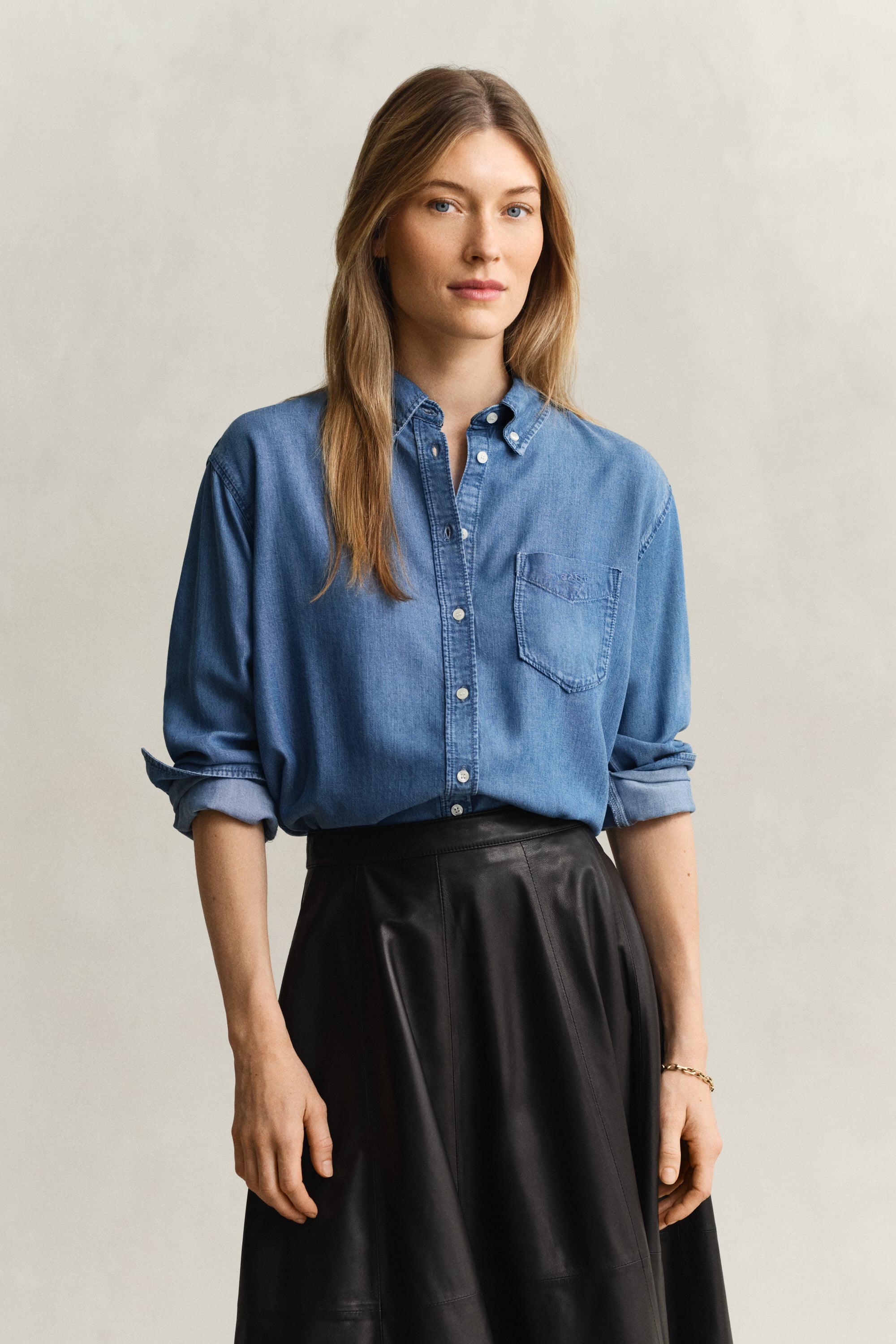 Gant Women's Light Blue Indigo Shirt (34) Light Indigo