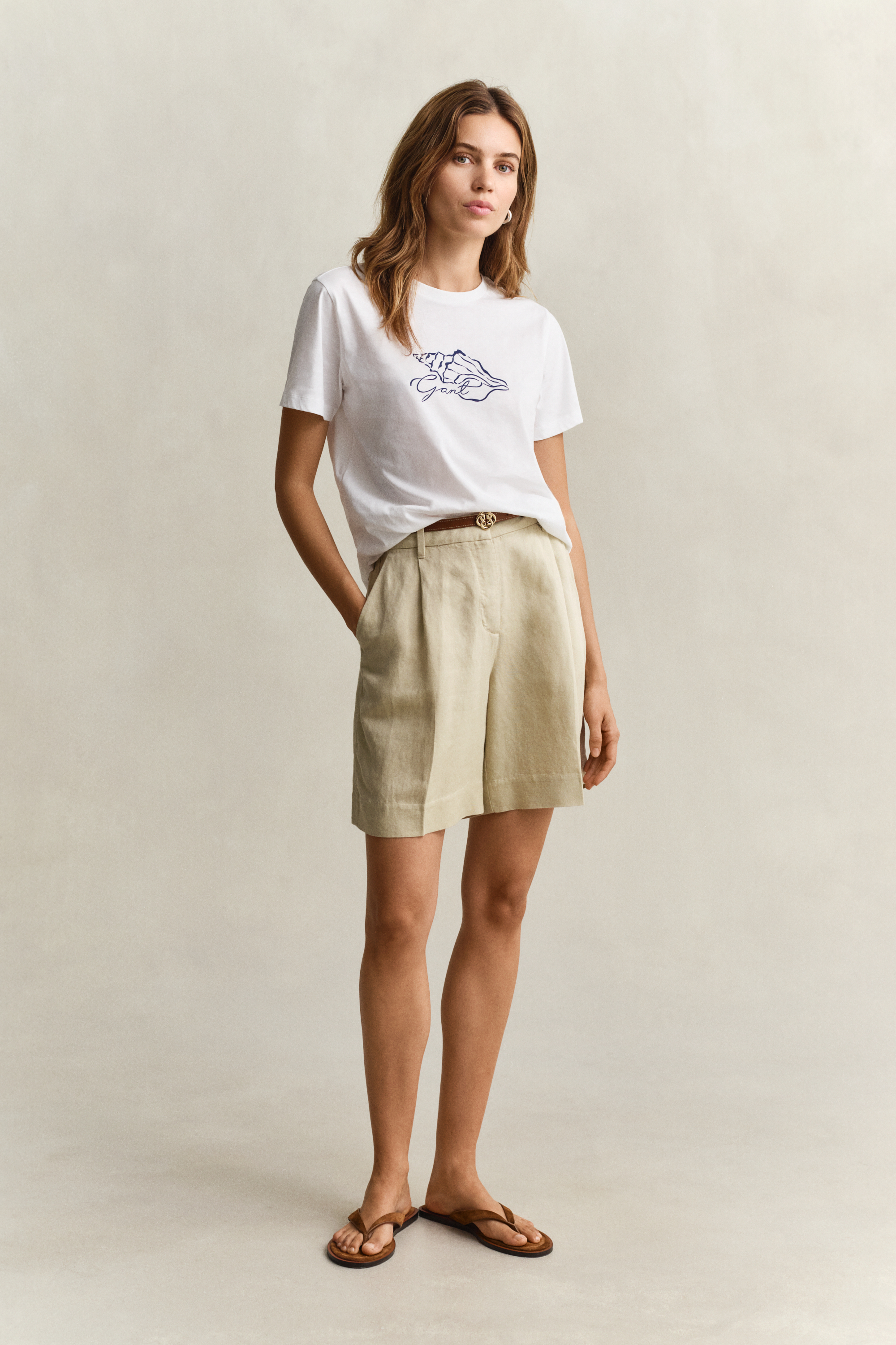 Gant Women's Oat Beige Tailored Linen Blend Shorts (40)