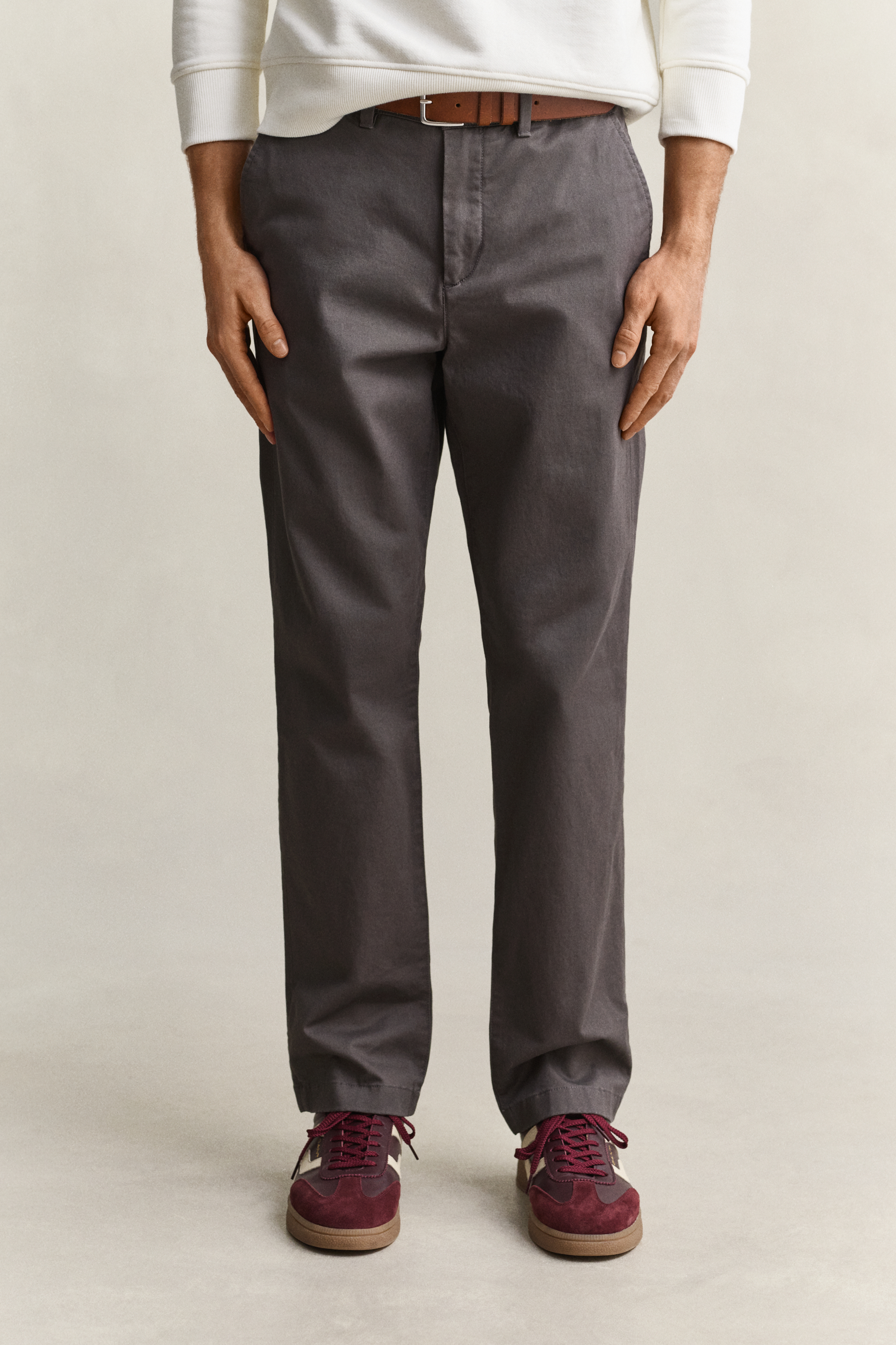 Gant Men's Dusky Anthracite Regular Fit Classic Chinos (42/32)