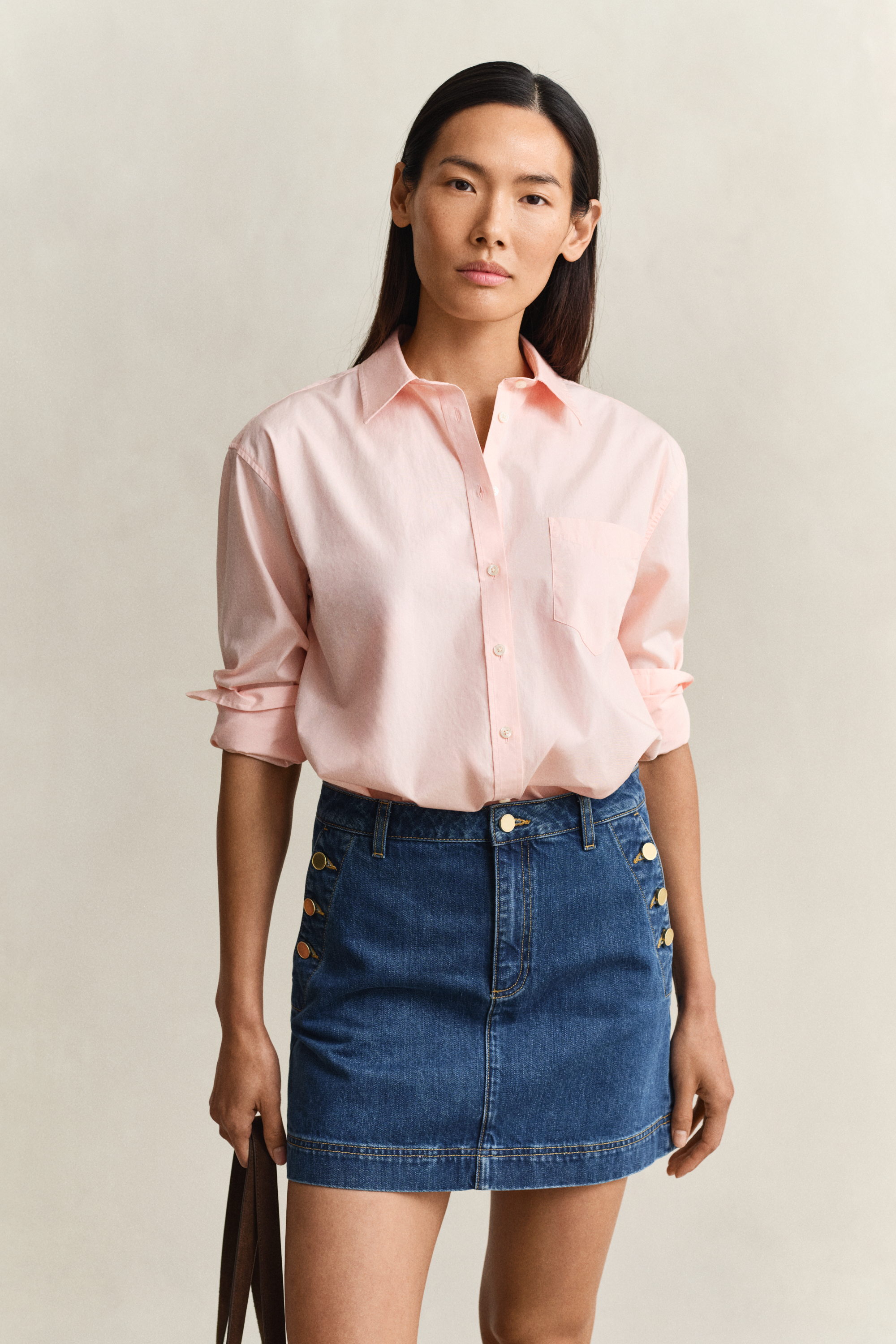 Gant Women's Apricot Pink Relaxed Fit Classic Poplin Shirt (36)