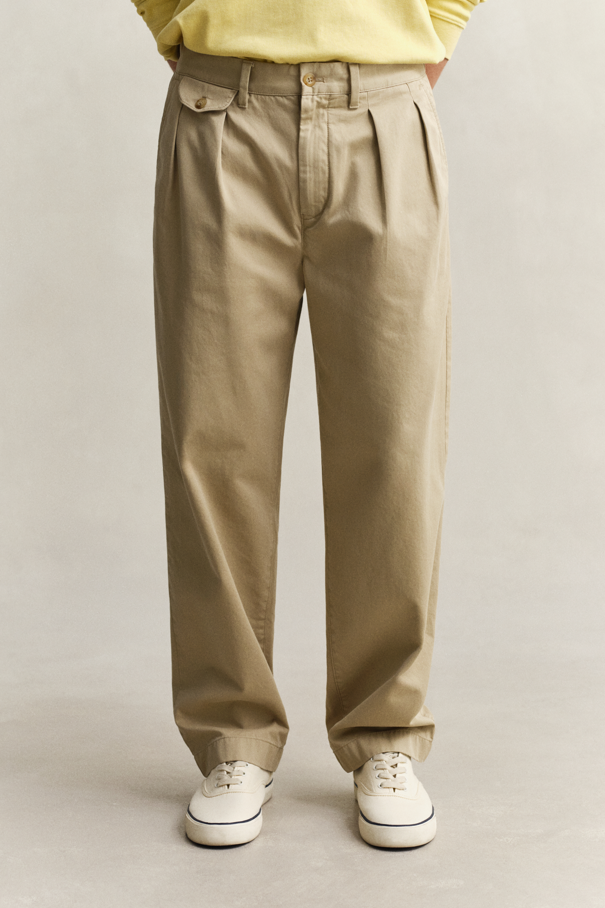 Gant Men's Beige Relaxed Fit Cotton Twill Chinos (29) Woody