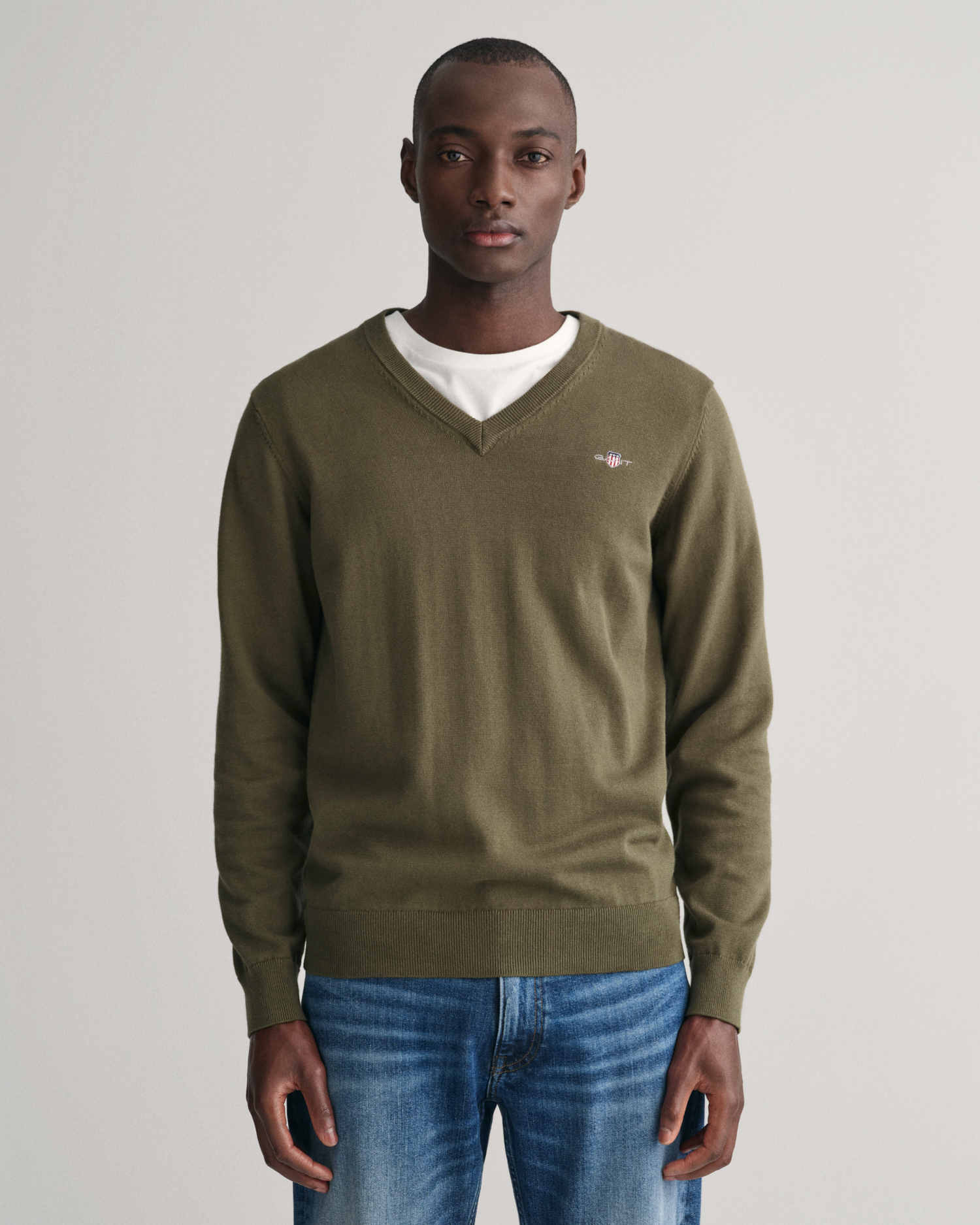 Gant Men Solid Round Neck Full Sleeves Sweater