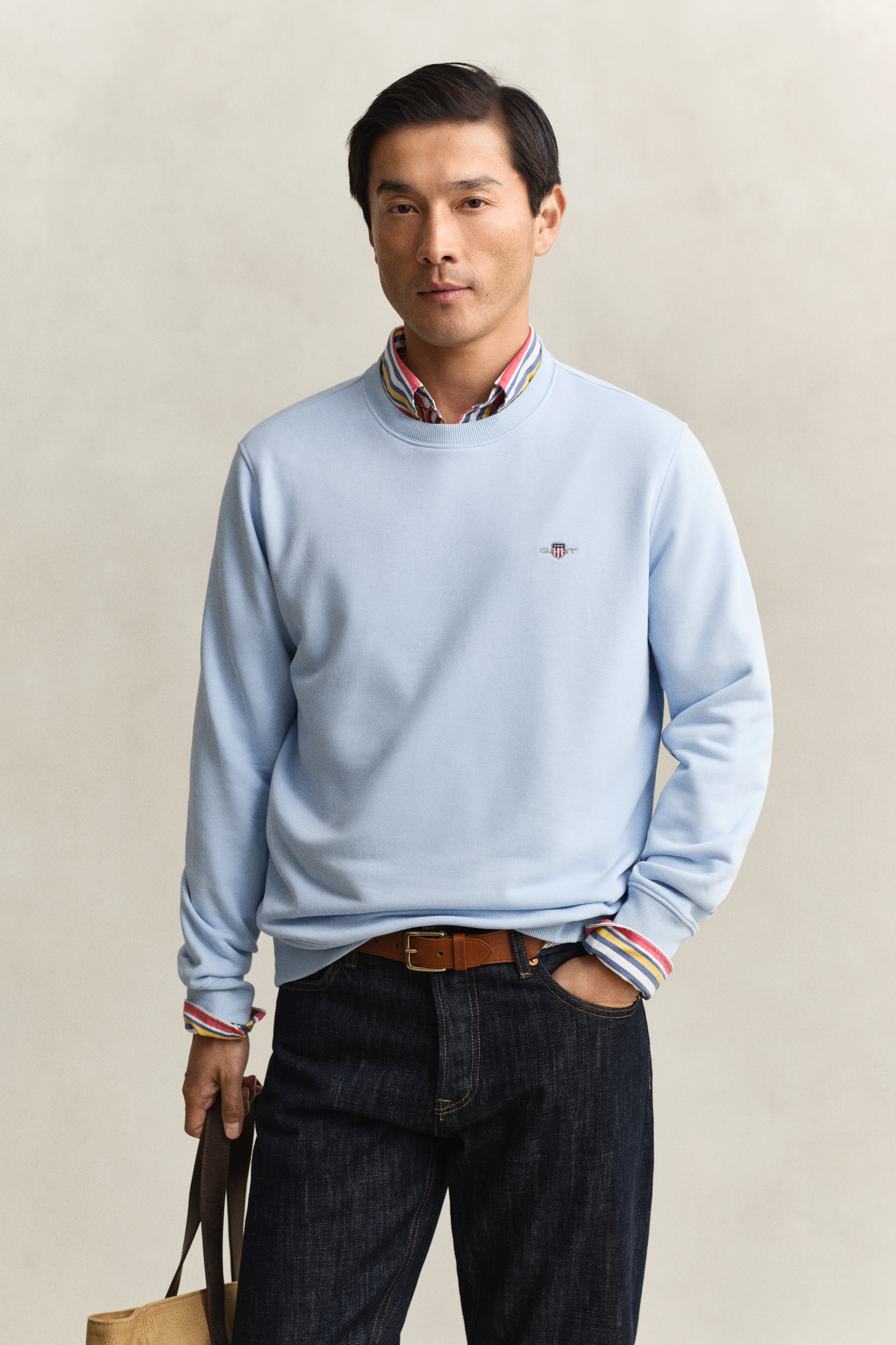 Gant Men's Fresh Blue Shield Crew Neck Sweatshirt (Xxxl)