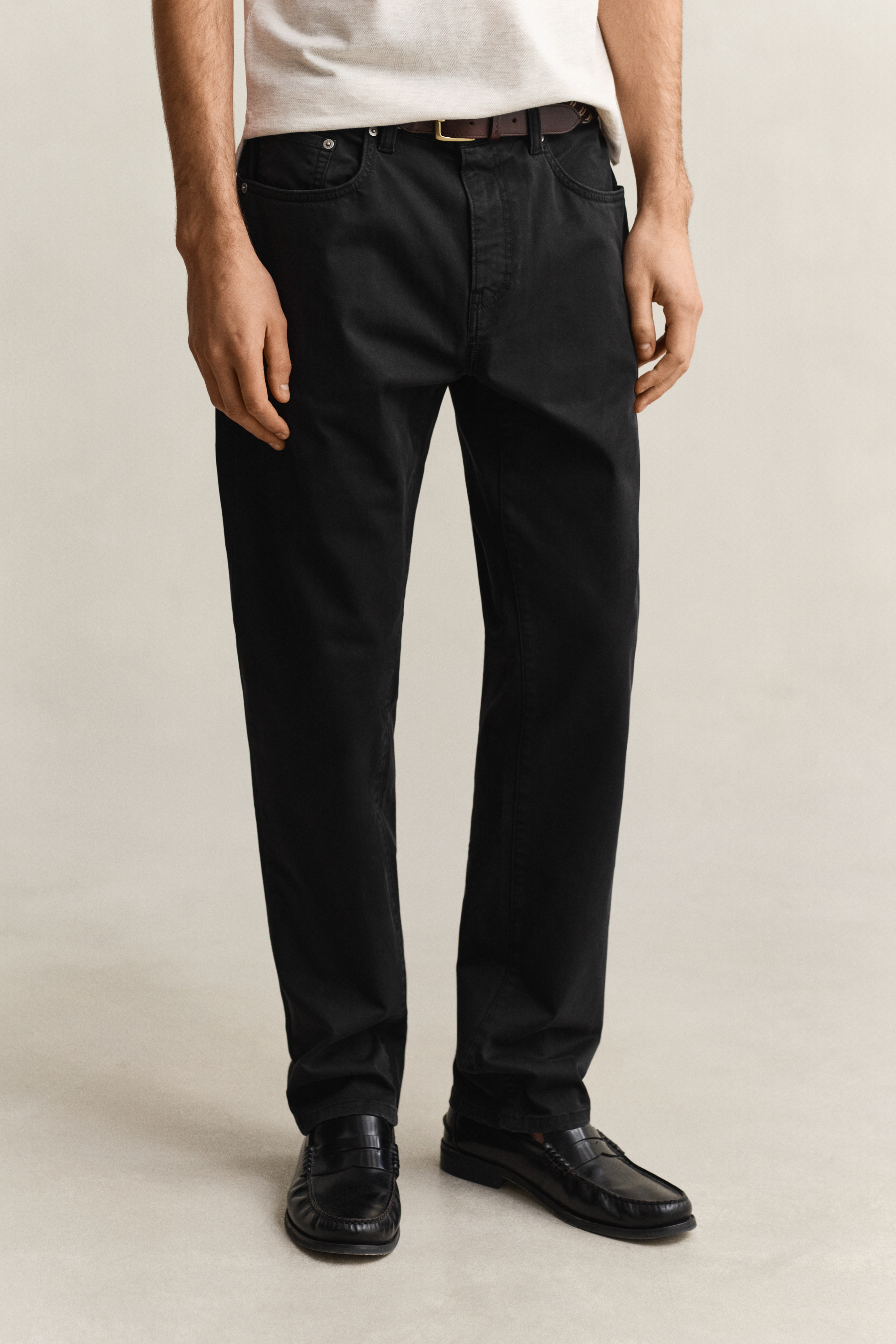 Gant Men's Black Regular Fit Desert Jeans (31/32)