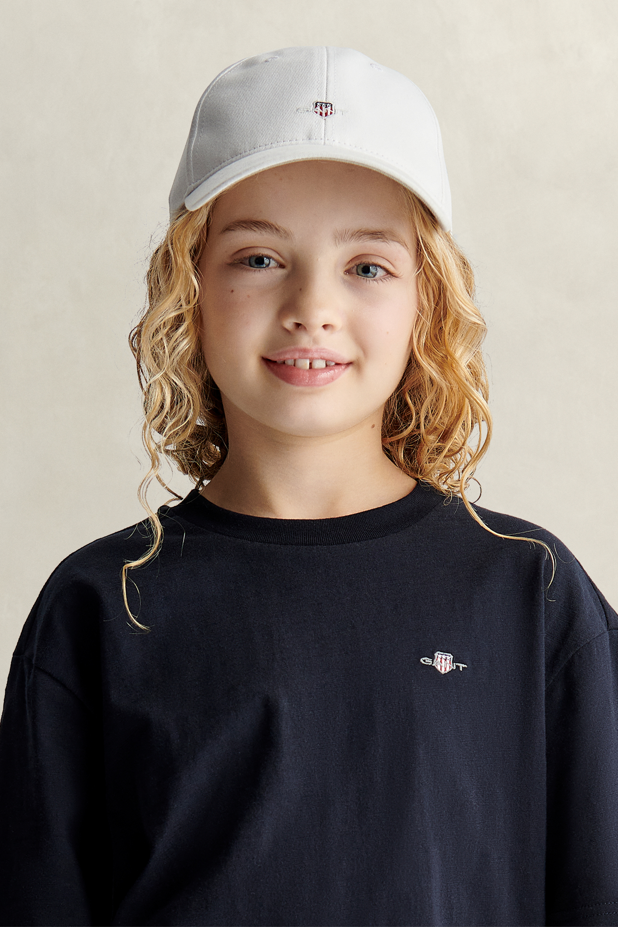 Gant Unisex White Teens Shield Cap (One Size)