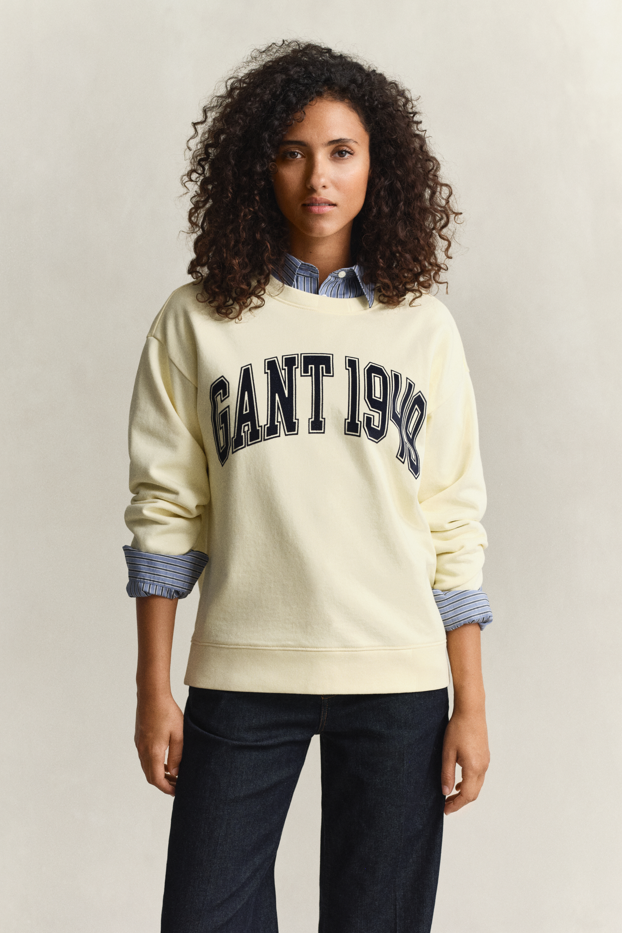 Gant Women's Vanilla Yellow Graphic Crew Neck Sweatshirt (Xl)