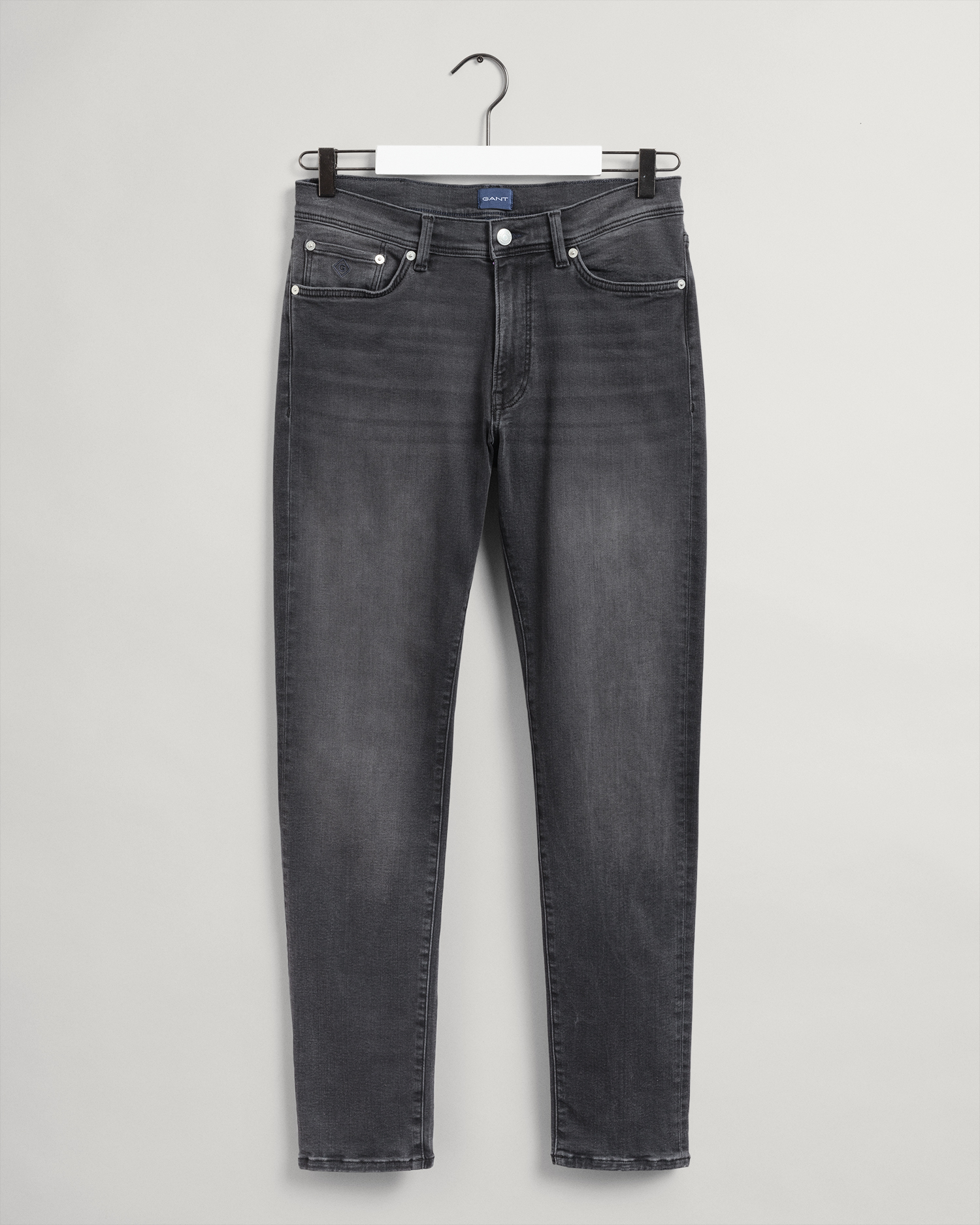 GANT Men Maxen Extra Slim Fit Active-Recover Black Jeans (36/32) Black