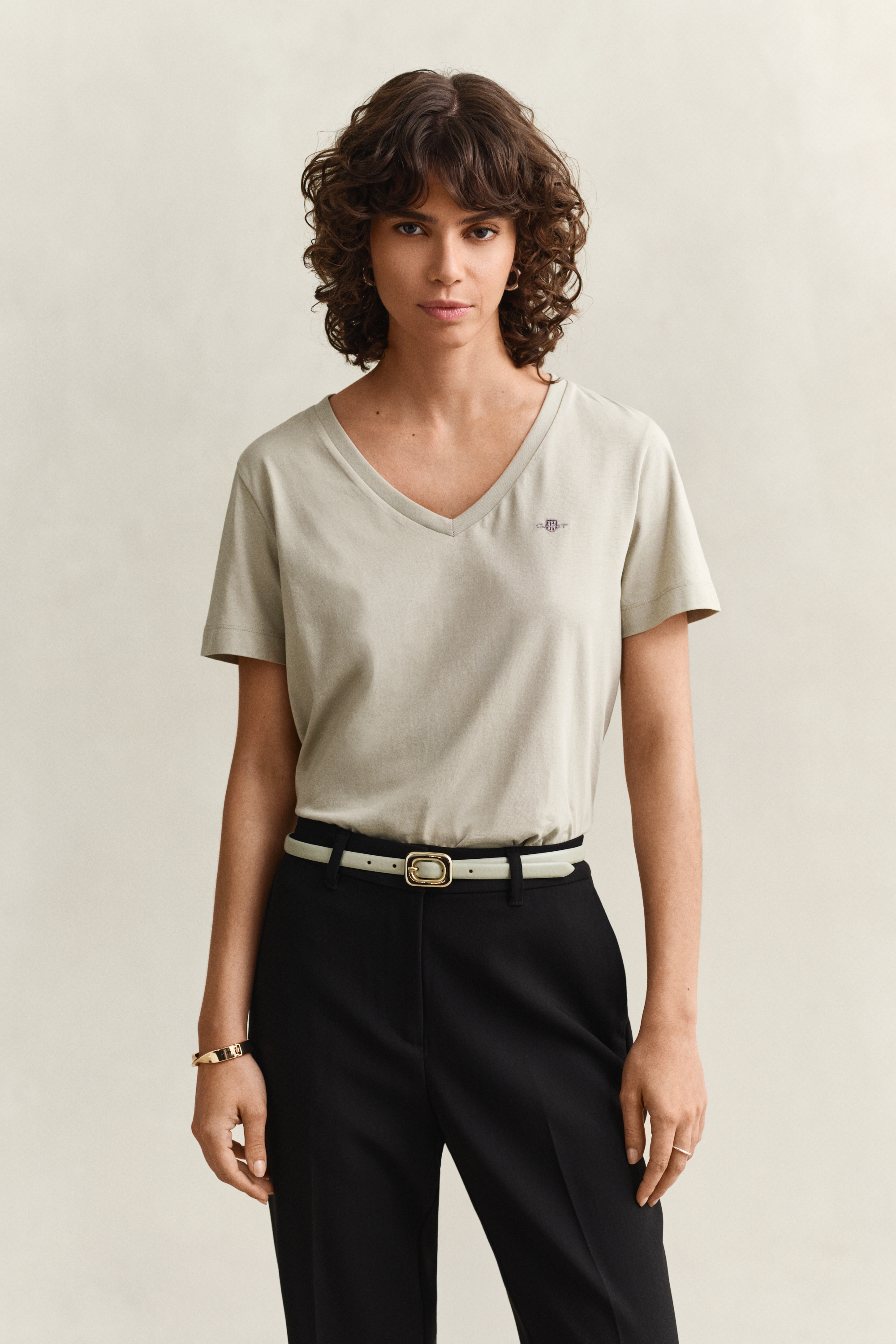 Gant Women's Country Beige Shield V-Neck T-Shirt (S)