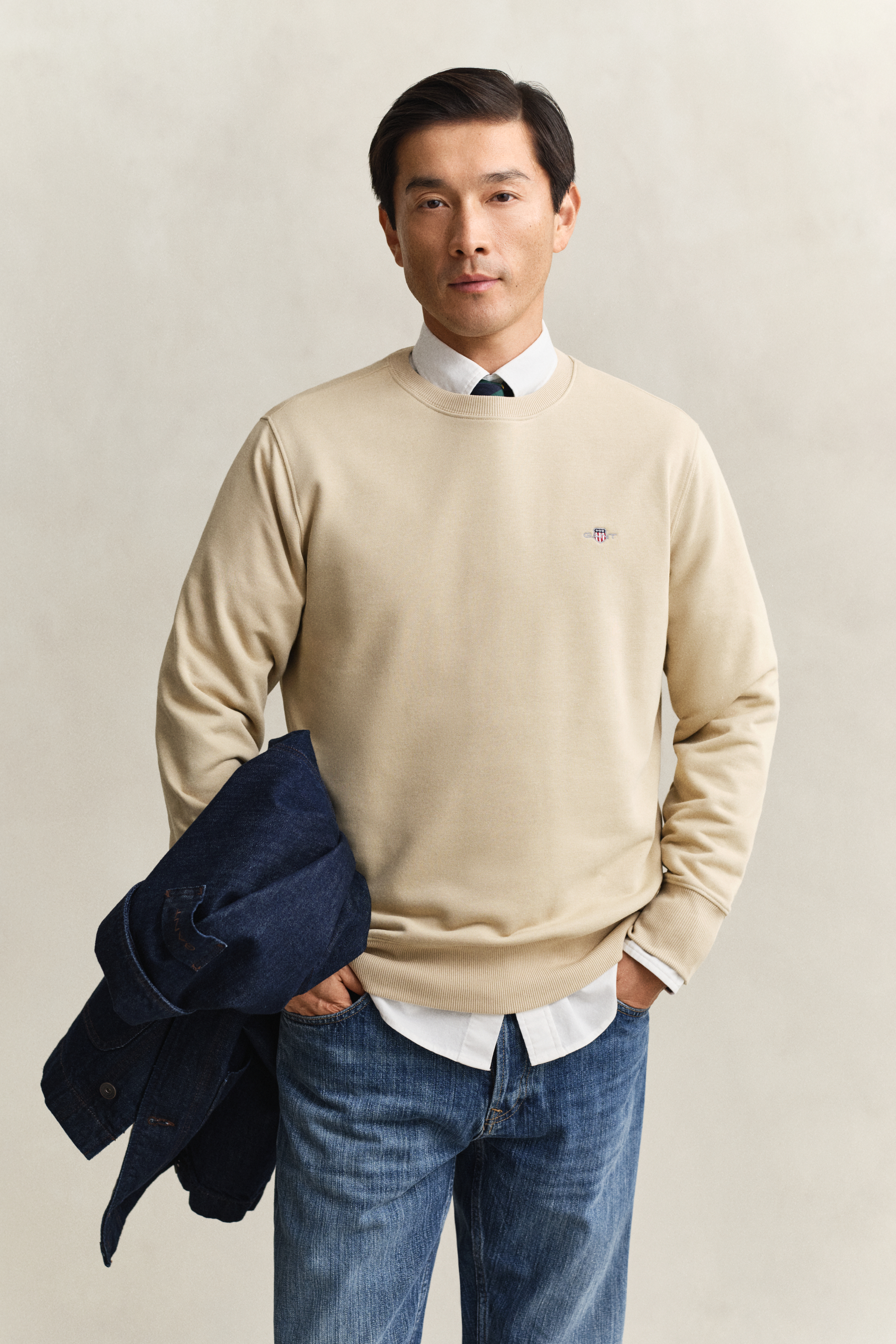 Gant Men's Oat Beige Shield Crew Neck Sweatshirt (Xxl)