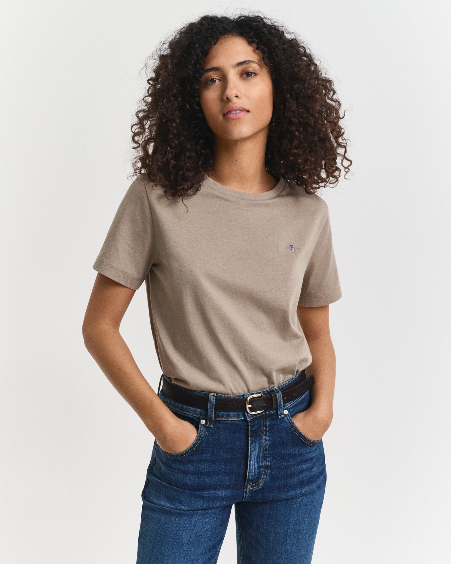 Gant Women's Beige Shield T-Shirt (Xxl) Taupe
