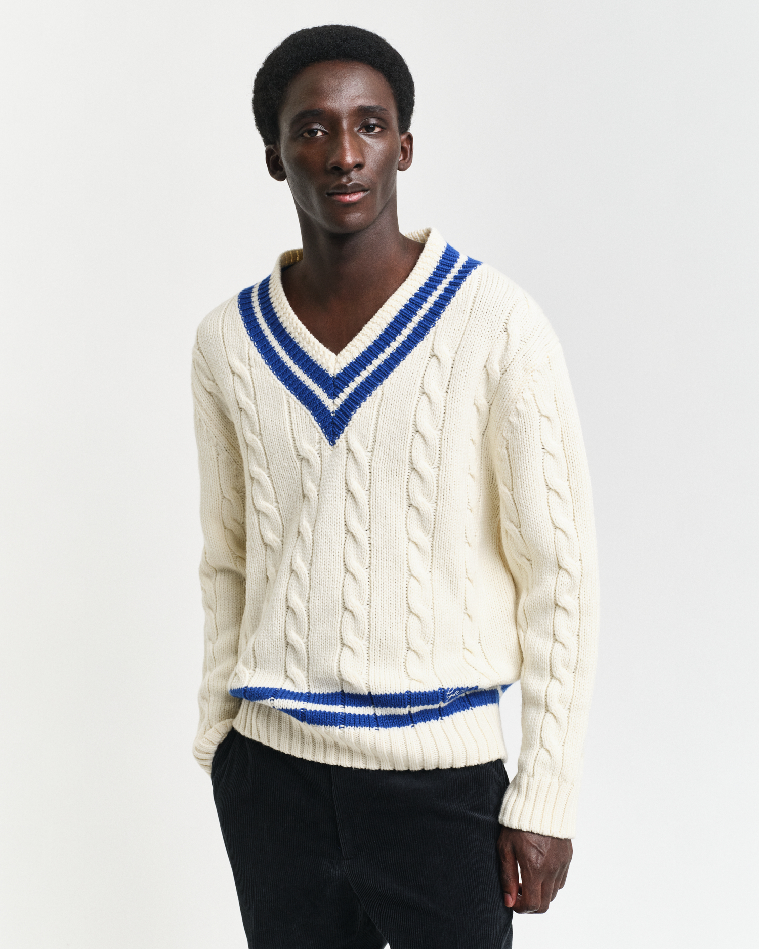 Gant Men's Cream Cable Knit V-Neck Sweater ) Xxl