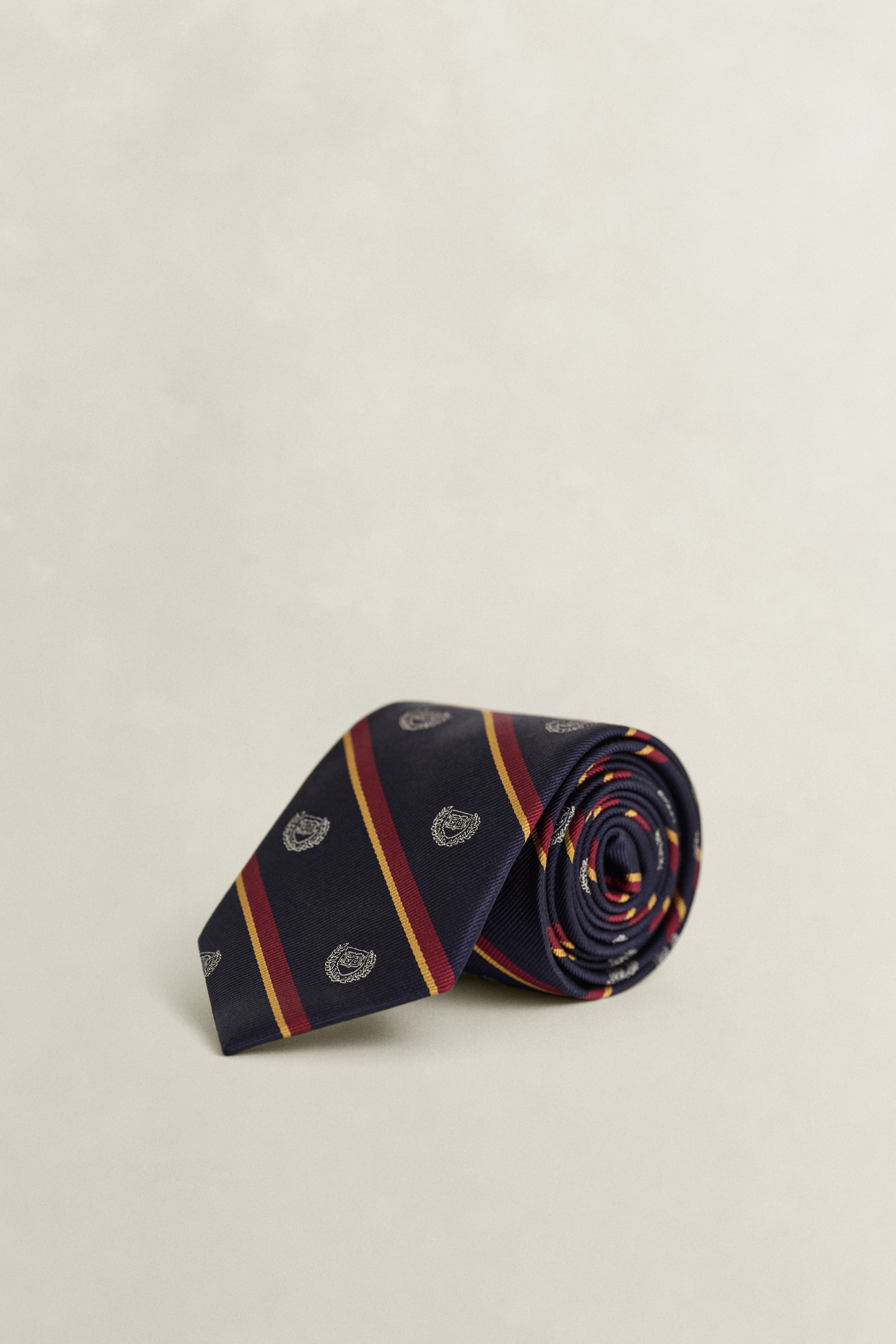 x Yale Crest Tie MARINE