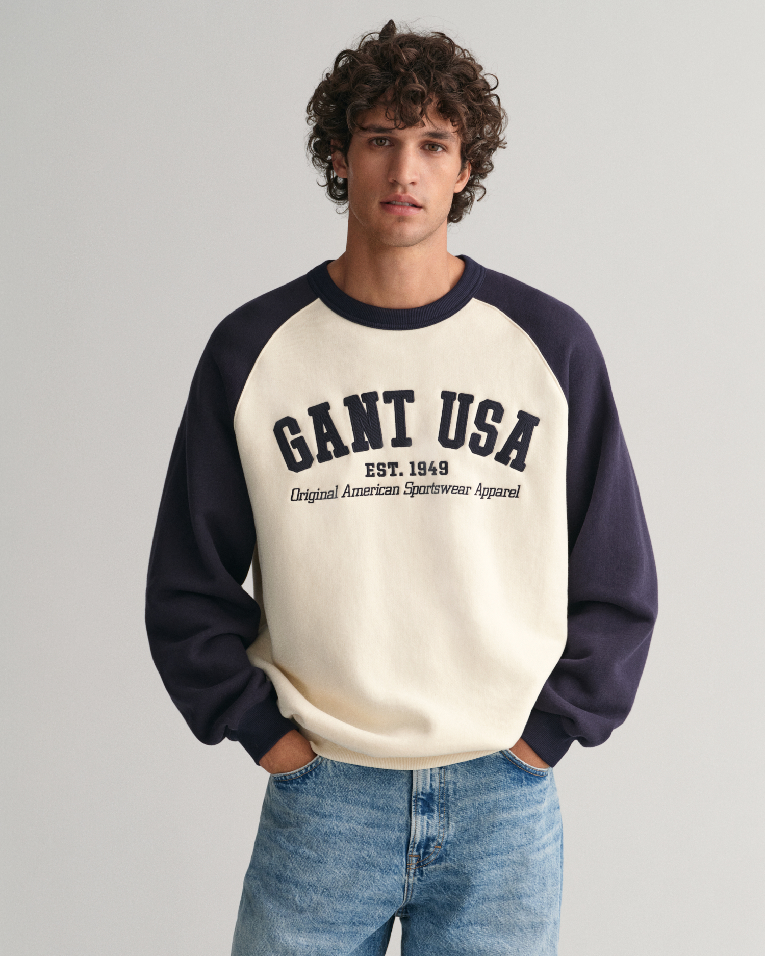GANT Men GANT USA Crew Neck Sweatshirt (XXS) Beige