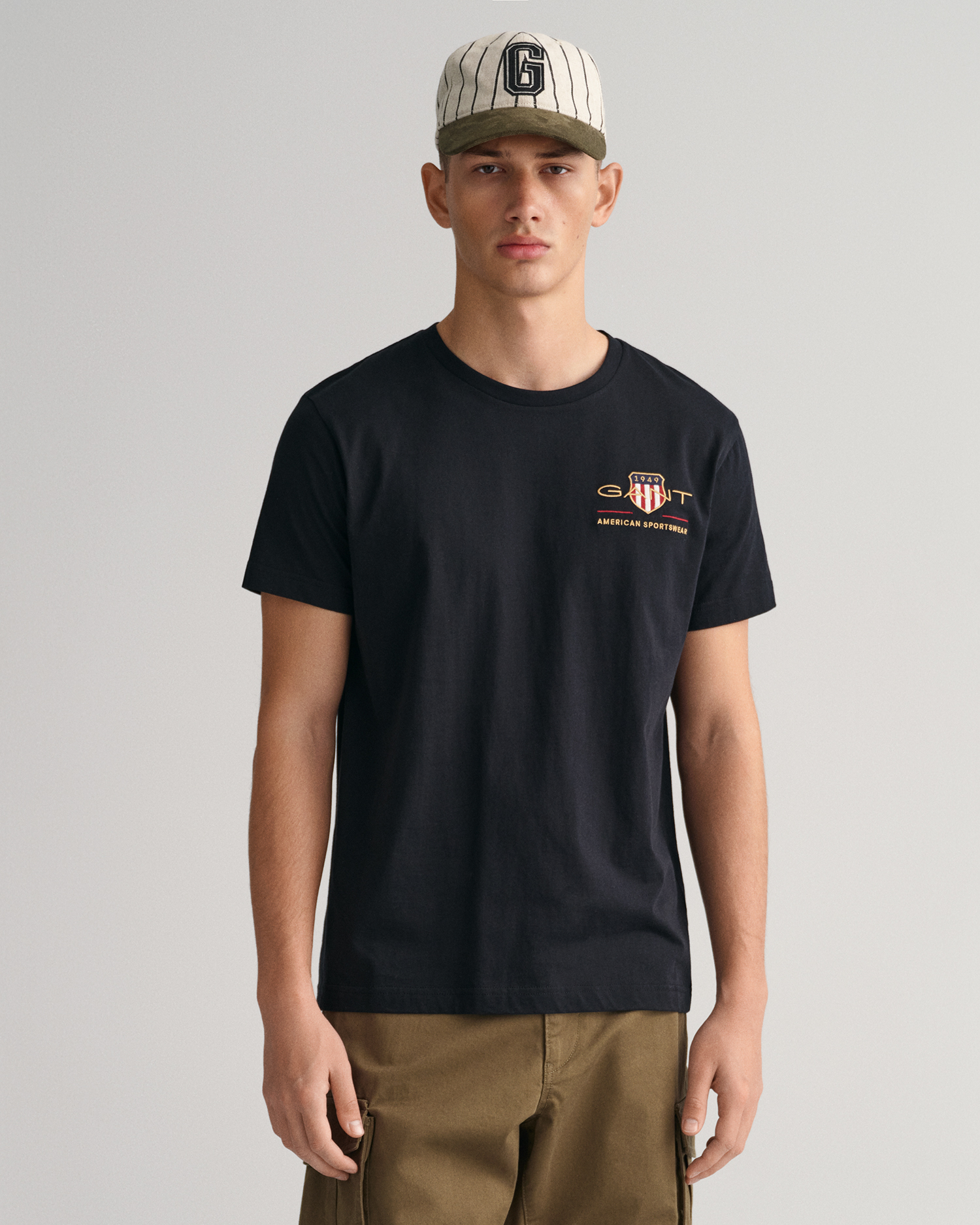 GANT Men Archive Shield Embroidery T-Shirt (XXL) Black
