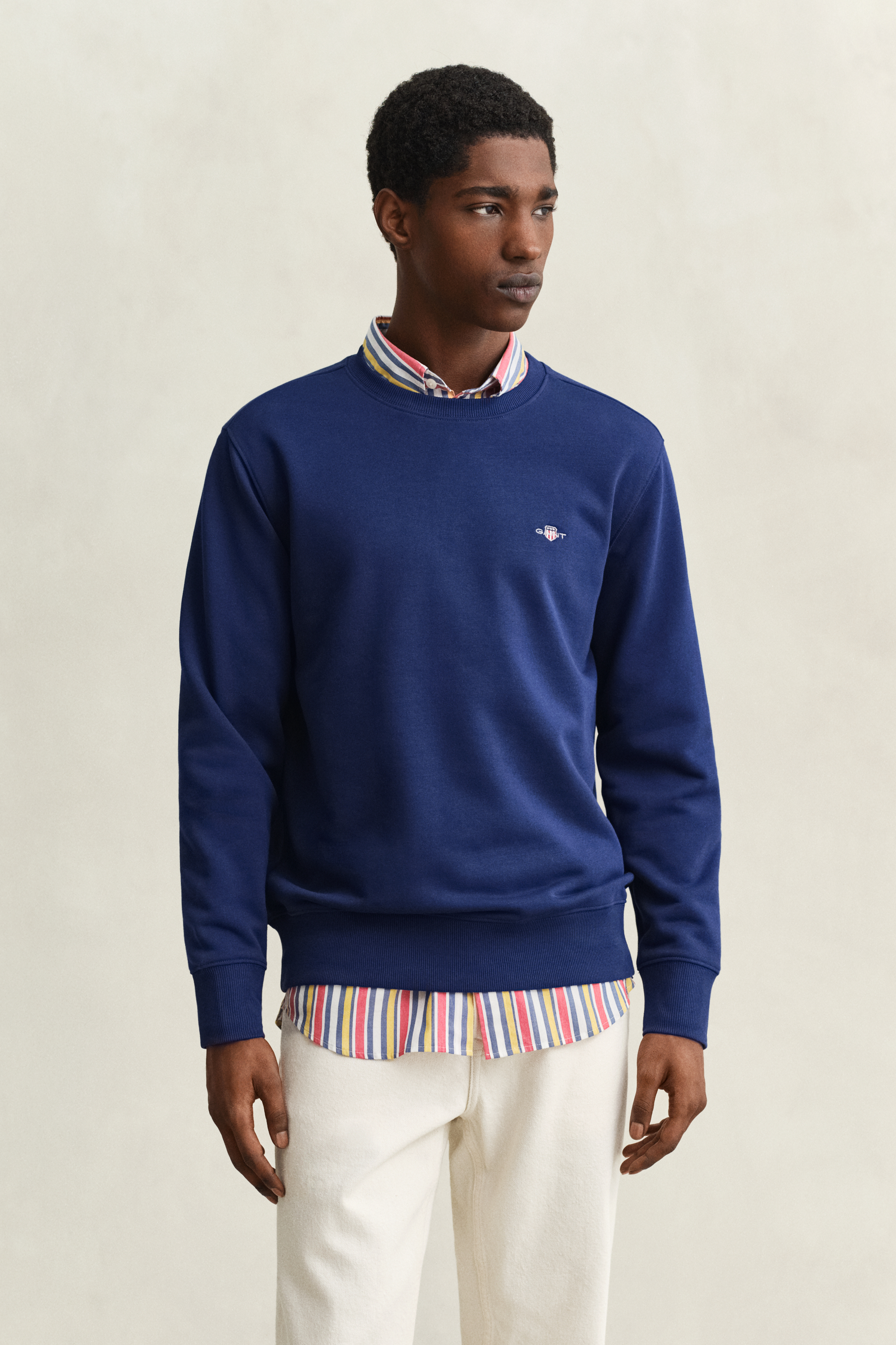 Gant Men's Navy Shield Crew Neck Sweatshirt (4Xl) Rich