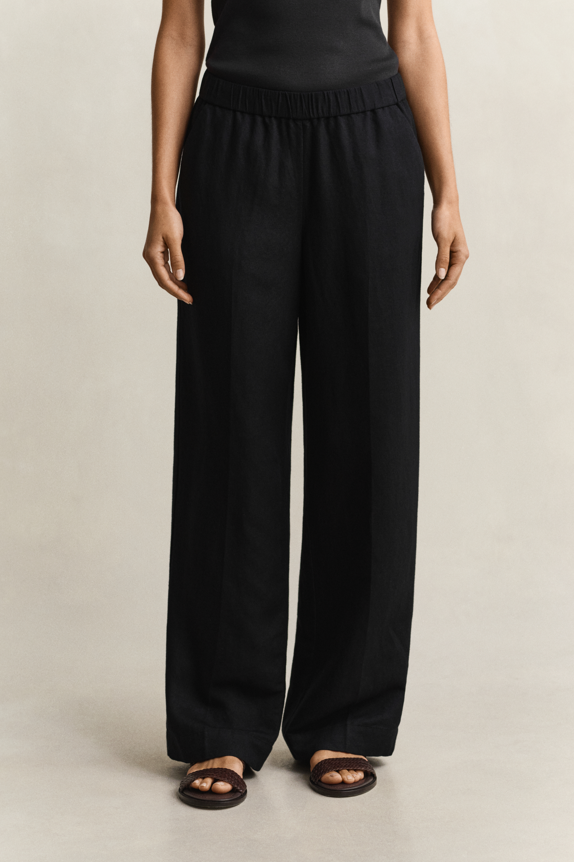 Gant Women's Black Linen Blend Pants (34)