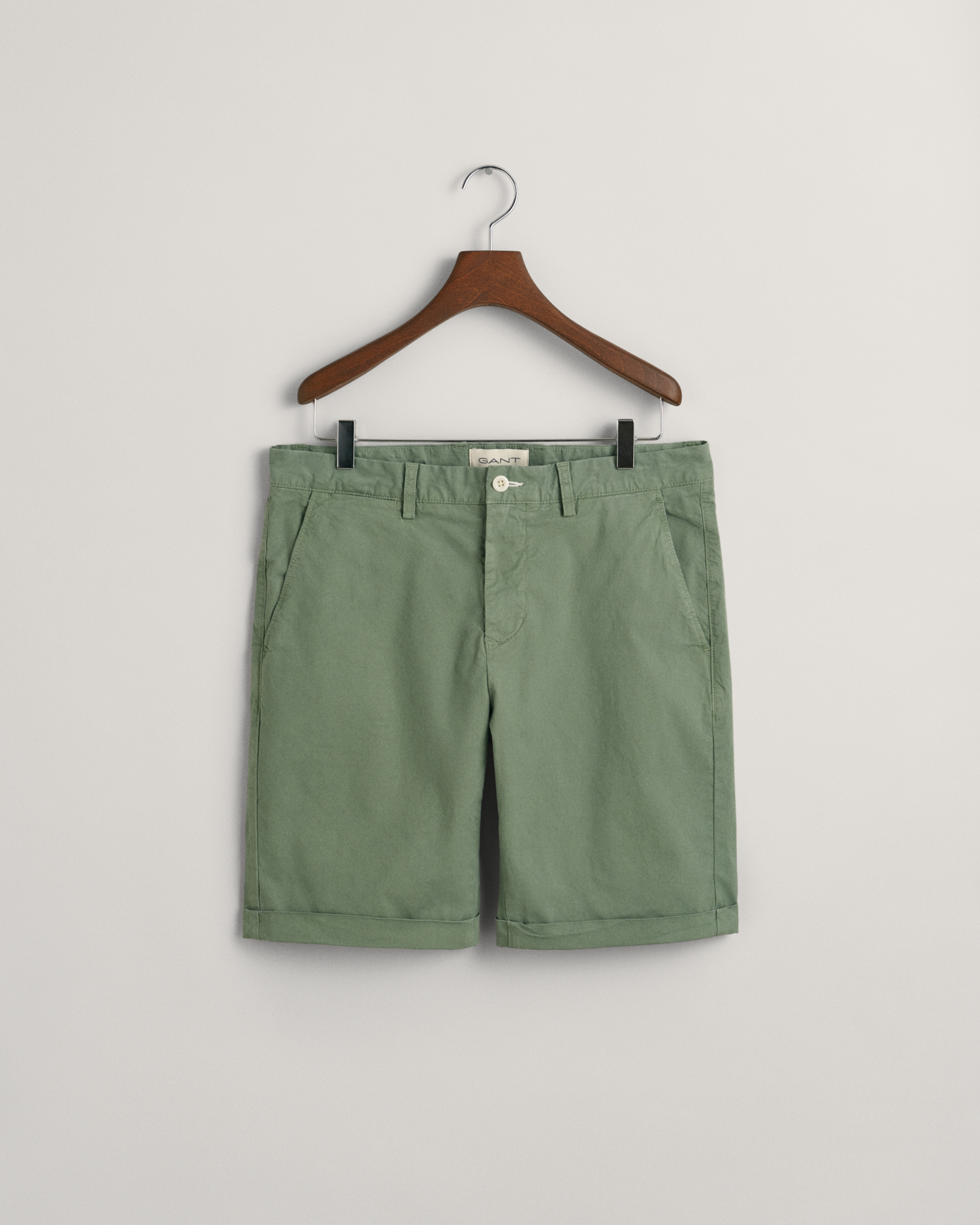 Gant Boys Solid Mid-Rise Shorts main image 0