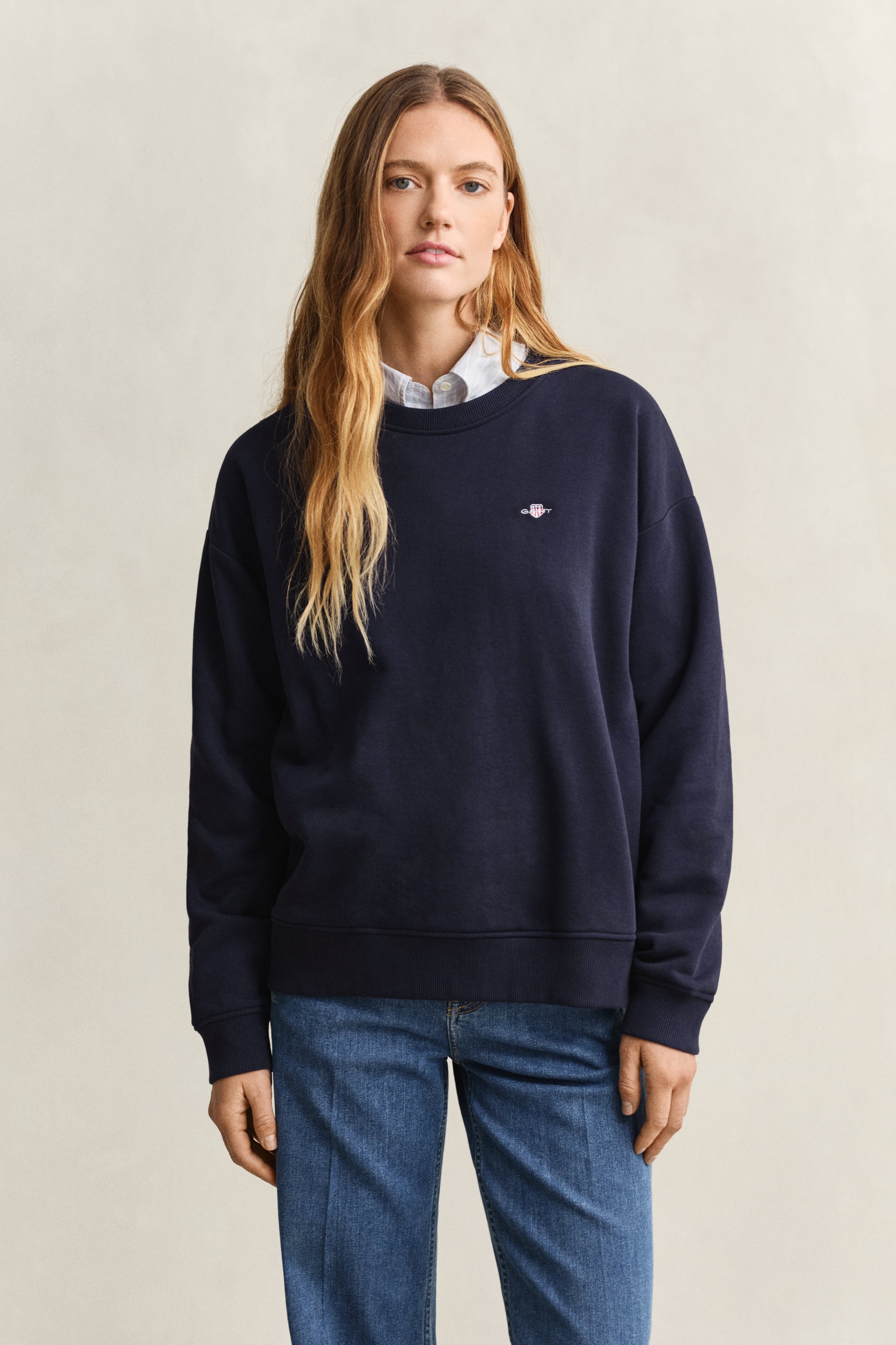 Gant Women's Navy Shield Crew Neck Sweatshirt (Xxl) Evening Blue