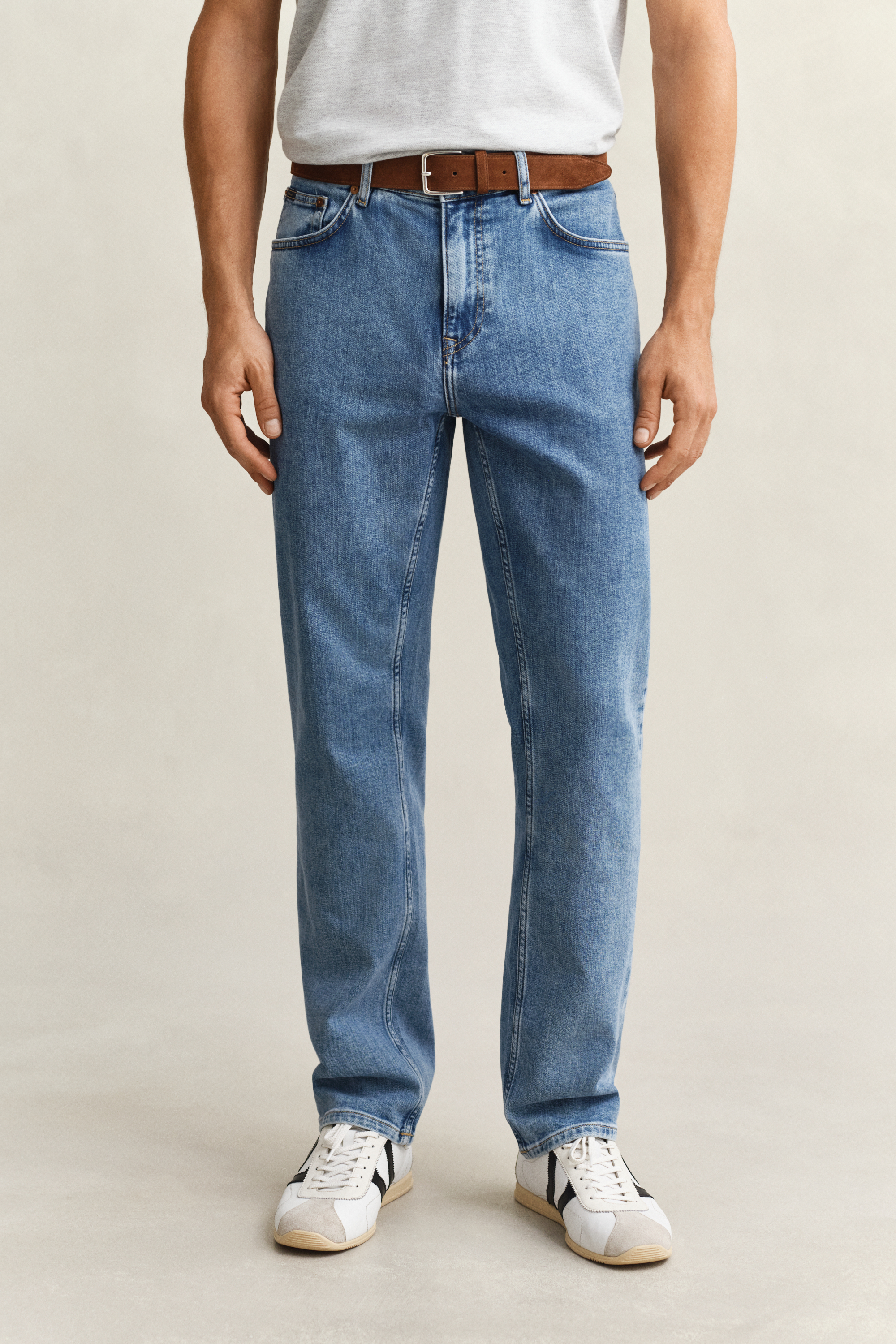 Gant Men's Light Blue Regular Fit Clean Wash Jeans (29/32) Semi
