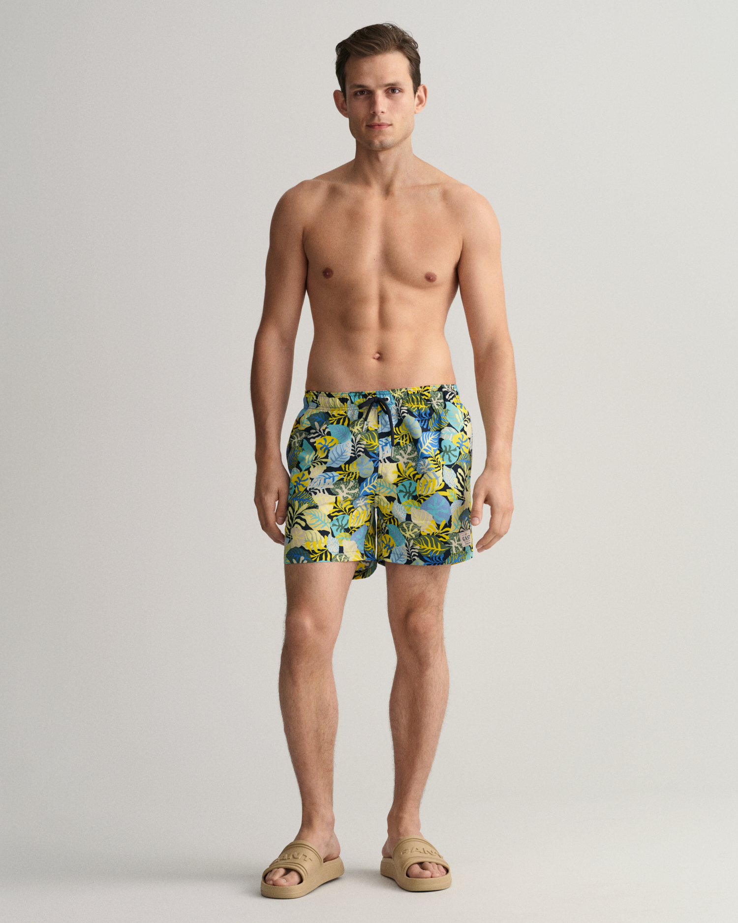 GANT Men Classic Fit Tropical Print Swim Shorts (S) Blue