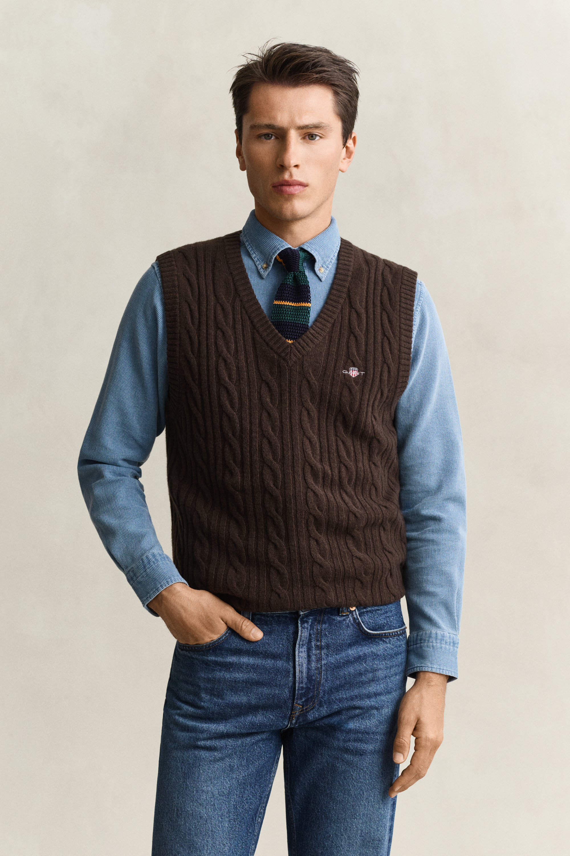 Gant Men's Marron Sleeveless Sweater Cable - Image 2