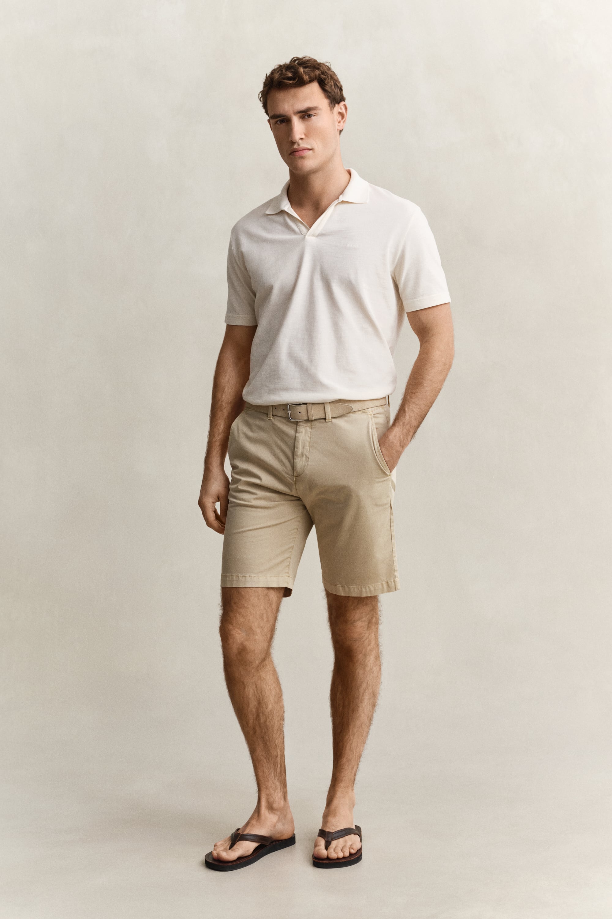 Gant Men's Oat Beige Sunfaded Chino Shorts (29)