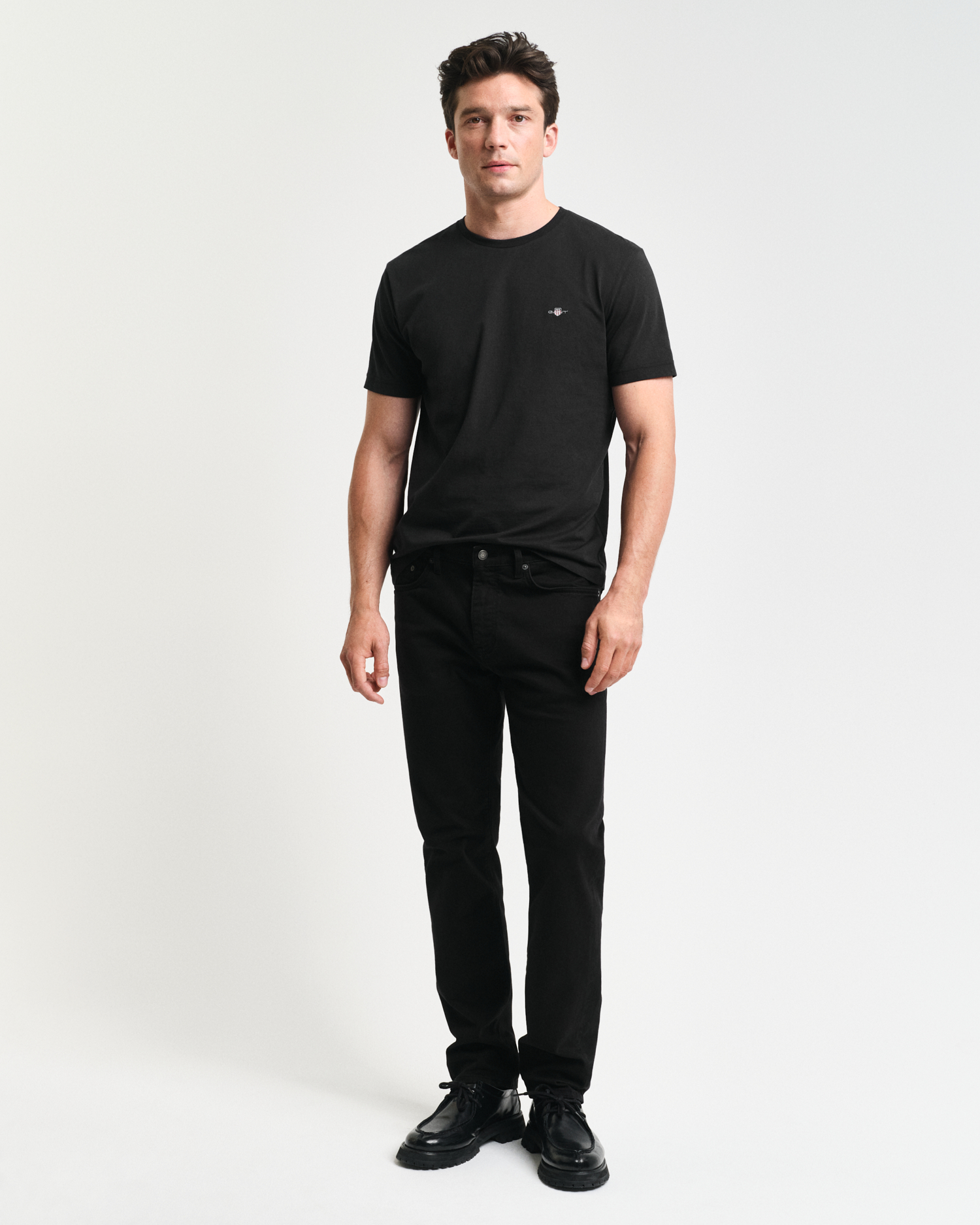 Gant Men's Black Regular Fit Desert Jeans (32/30)