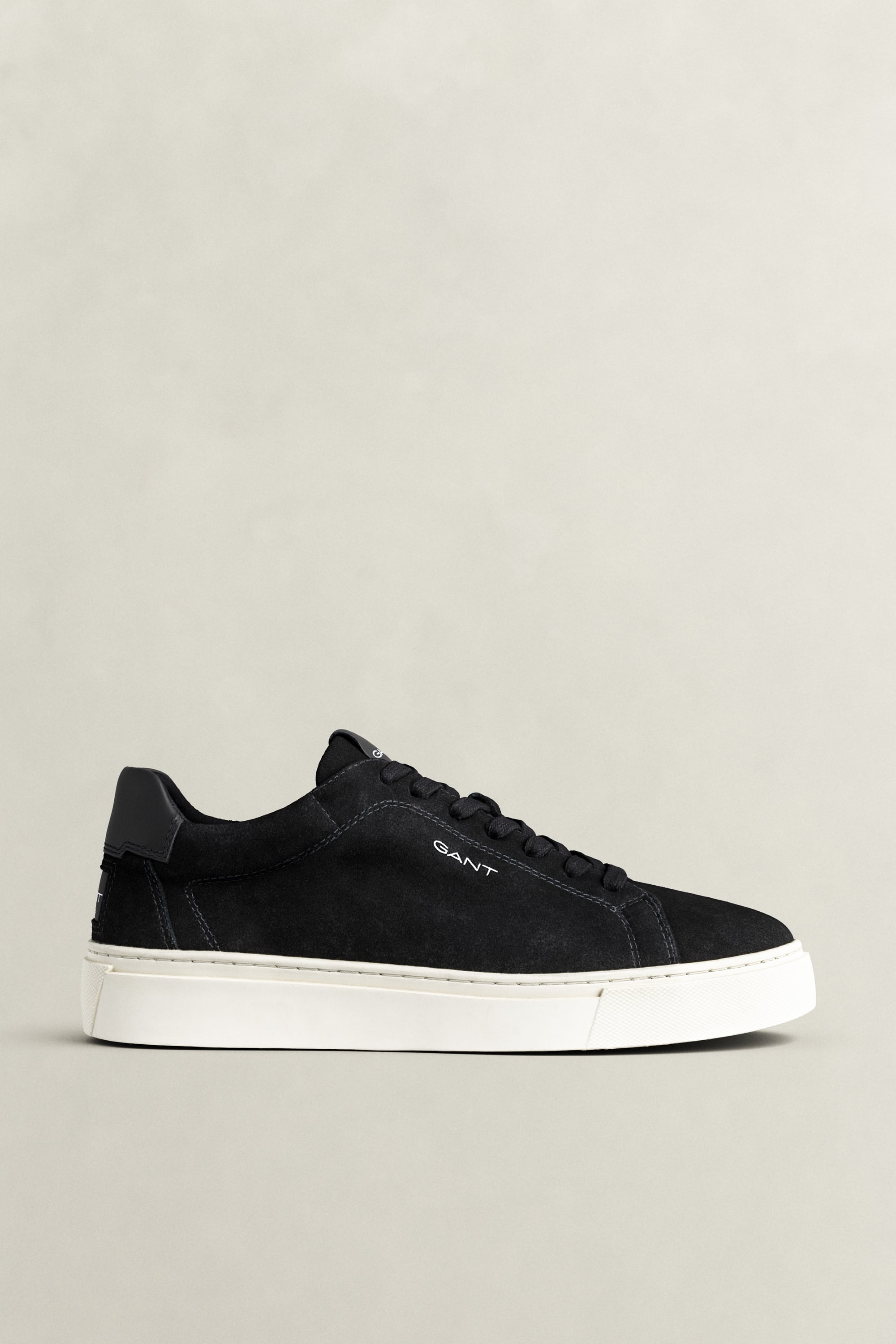Gant Men's Black Mcjulien Suede Sneakers (41)