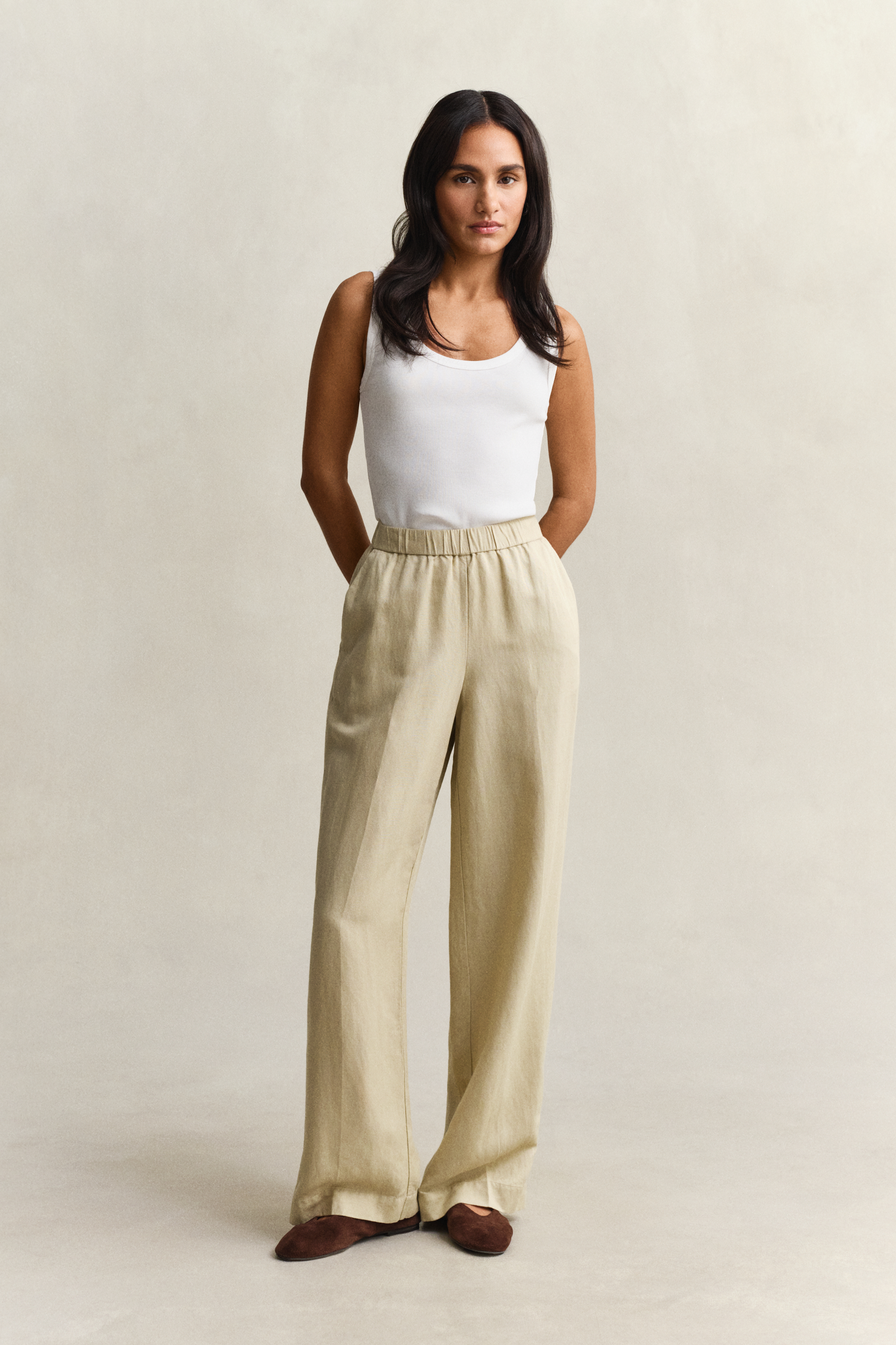 Gant Women's Oat Beige Linen Blend Pants (40)